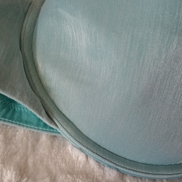 Vanity Fair Women's Illumination Full Figure Zoned-in Support Green Solid Bra 42 - Picture 6 of 10